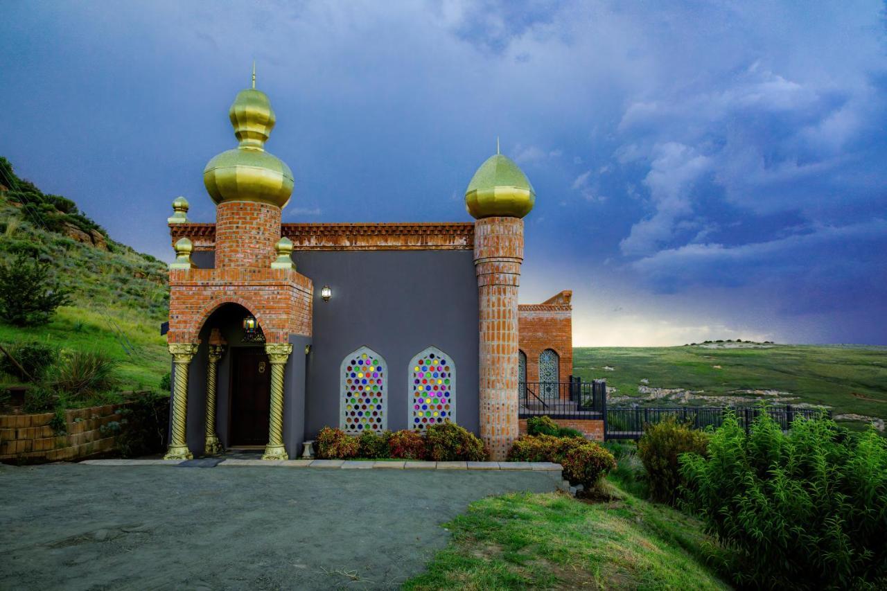 Castle In Clarens Apartment Exterior photo